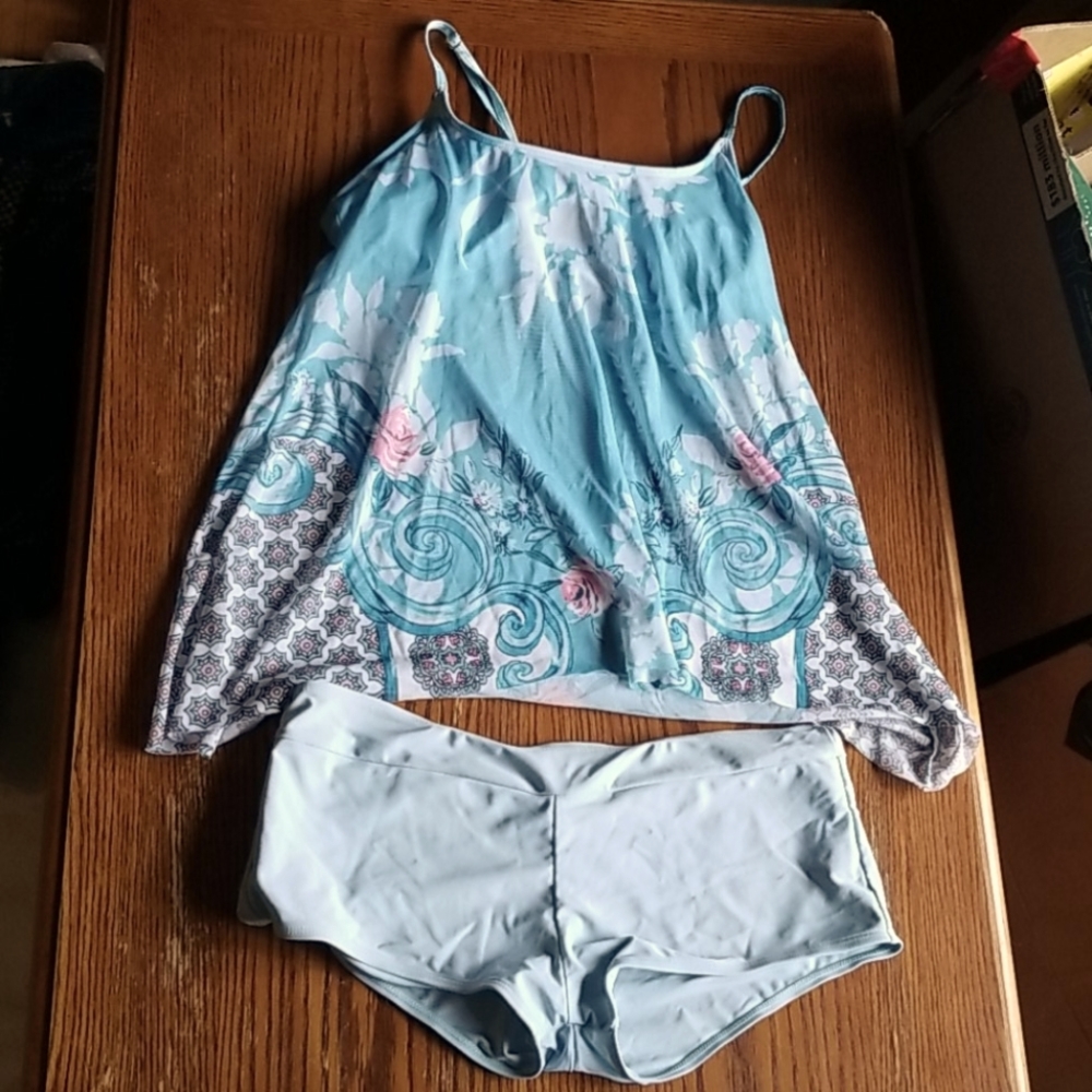 Super cute 2 piece bathing suit